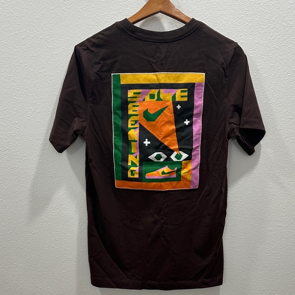 Nike Jeffrey Sinich Brown Graphic T-Shirt men’s small sole seeking